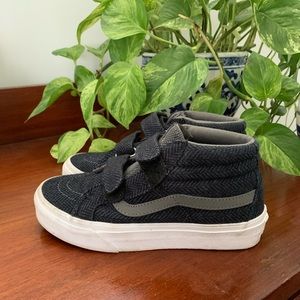 Vans (Little kid size 2)